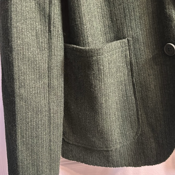 Men’s small cardigan knit jacket sweater.2 - Picture 4 of 5